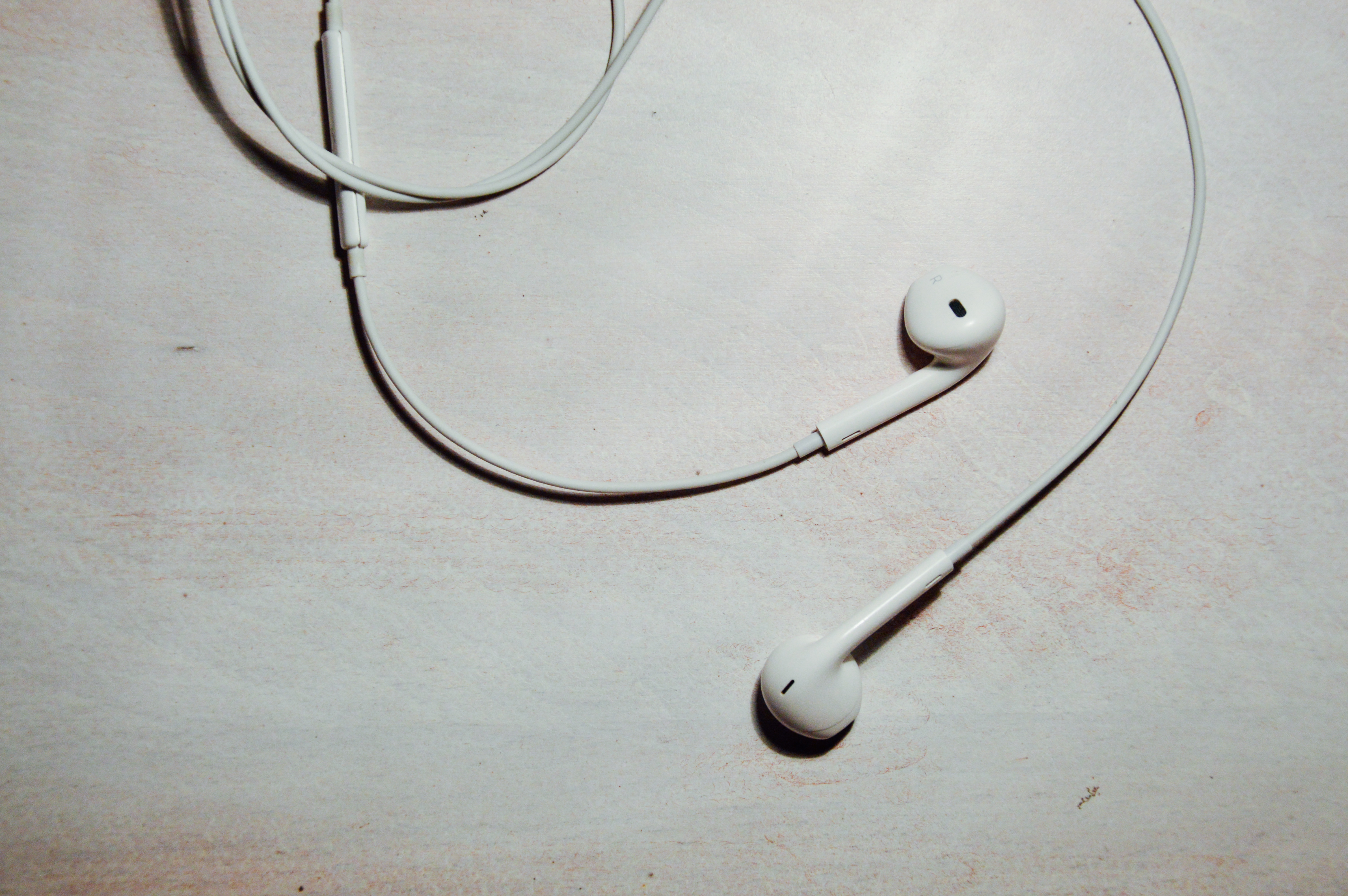 Earbuds_Stocksnap 10.30.15