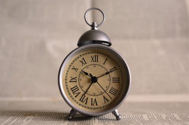 Vintage Alarm Clock_Ales Krivec_Stocksnap